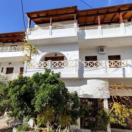 Keramos Hotell Zarós