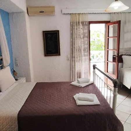 Hotell Keramos Zarós