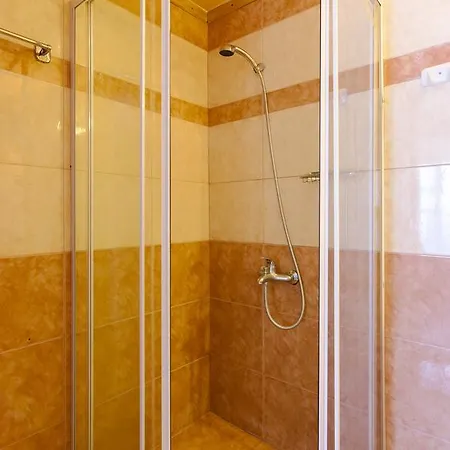 Keramos Hotel 2*